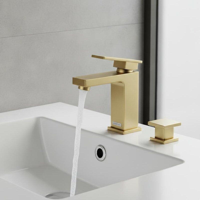 Keran Wastafel Modern Persegi Bahan Kuningan Finishing Kuningan Disikat Desain Geometris dengan Set Pembuangan Pop-Up Katup Keramik